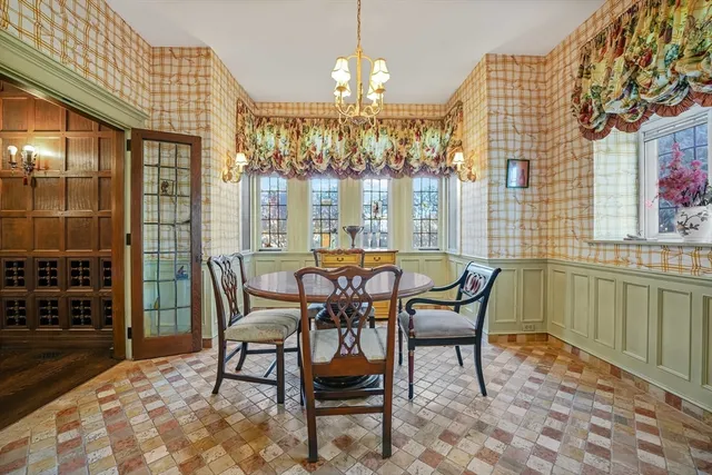 $1,350,000 | 503 Highland Avenue, Fall River, MA 02720