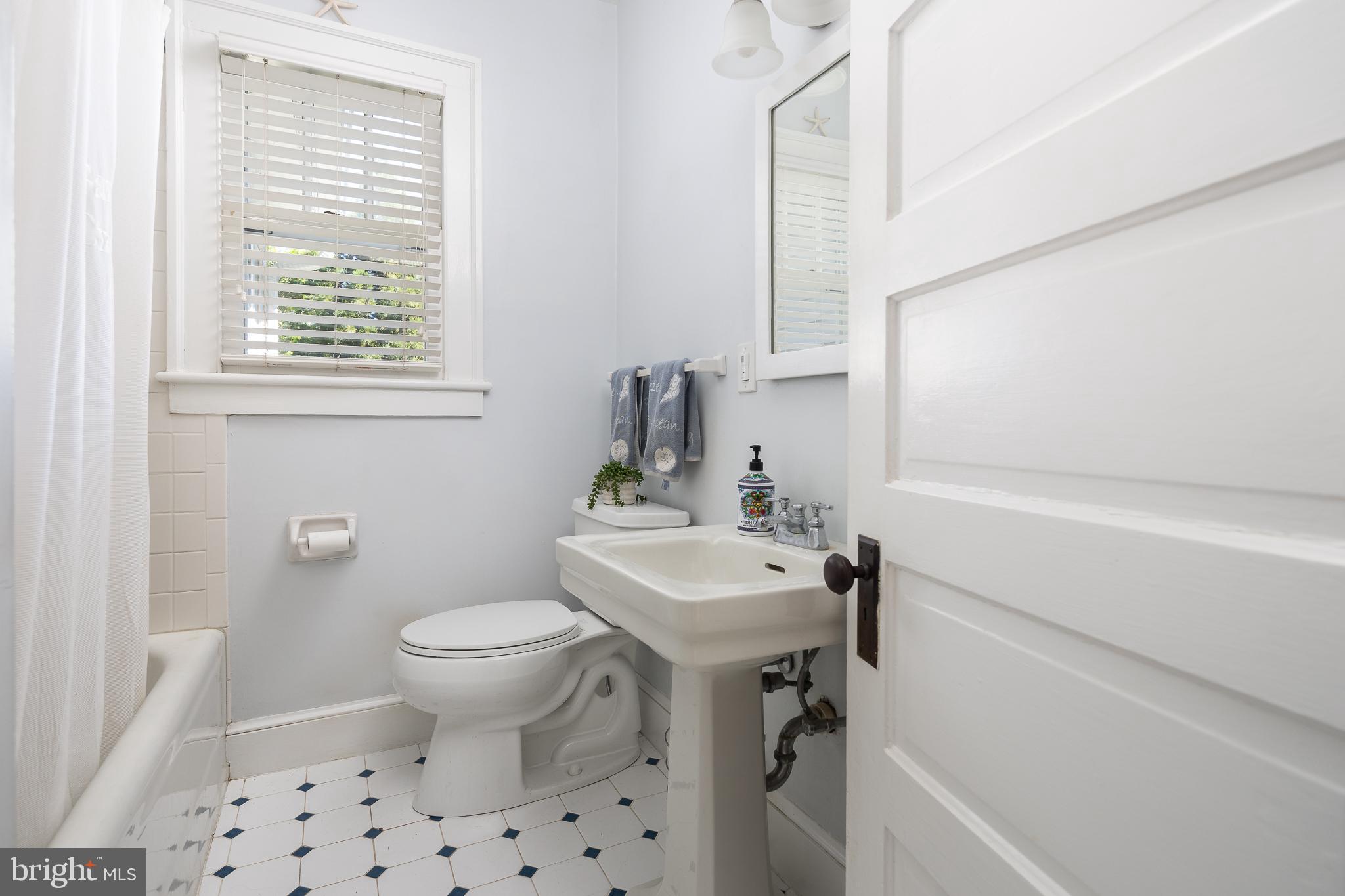 690 Dranesville Road Herndon, VA 20170 - Photo 24 of 81