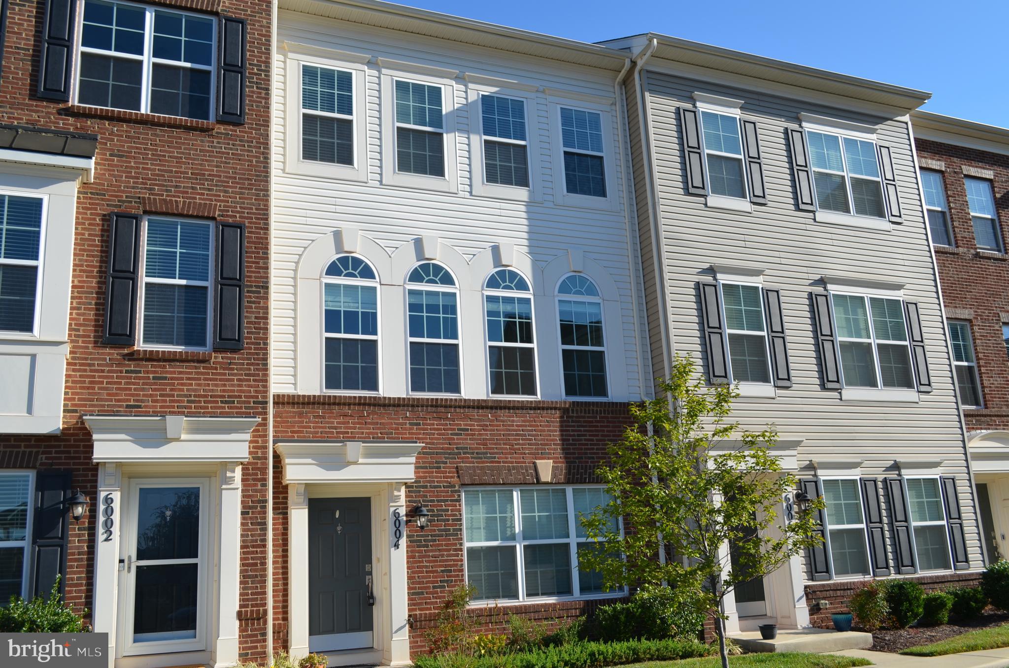 6004 Forum Frederick, MD 21703 - Photo 2 of 30 a building view