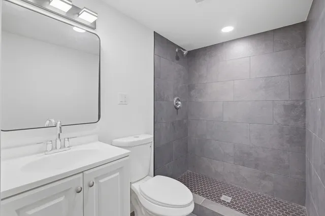 $265,000 | 18037 Ridgewood Avenue, Lansing, IL 60438