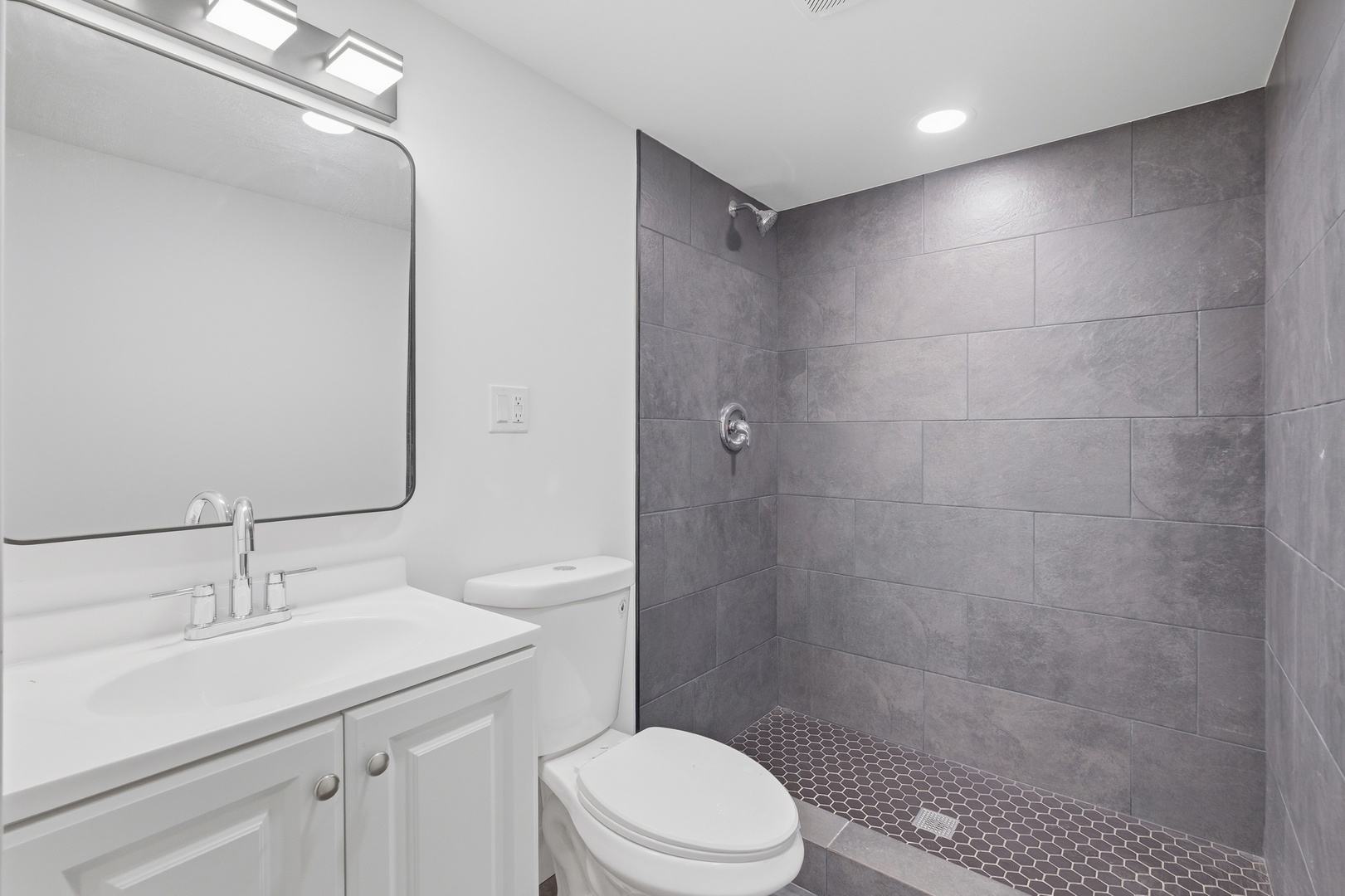 18037 Ridgewood Avenue Lansing, IL 60438 - Photo 13 of 21