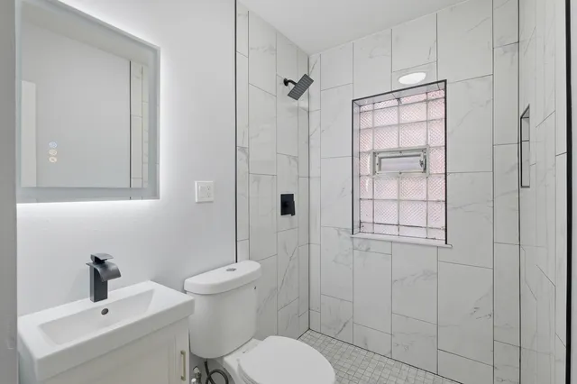 $265,000 | 18037 Ridgewood Avenue, Lansing, IL 60438