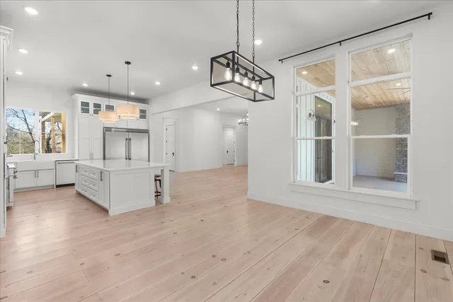 $1,350,000 | 13318 Birchwood Pike, Harrison, TN 37341