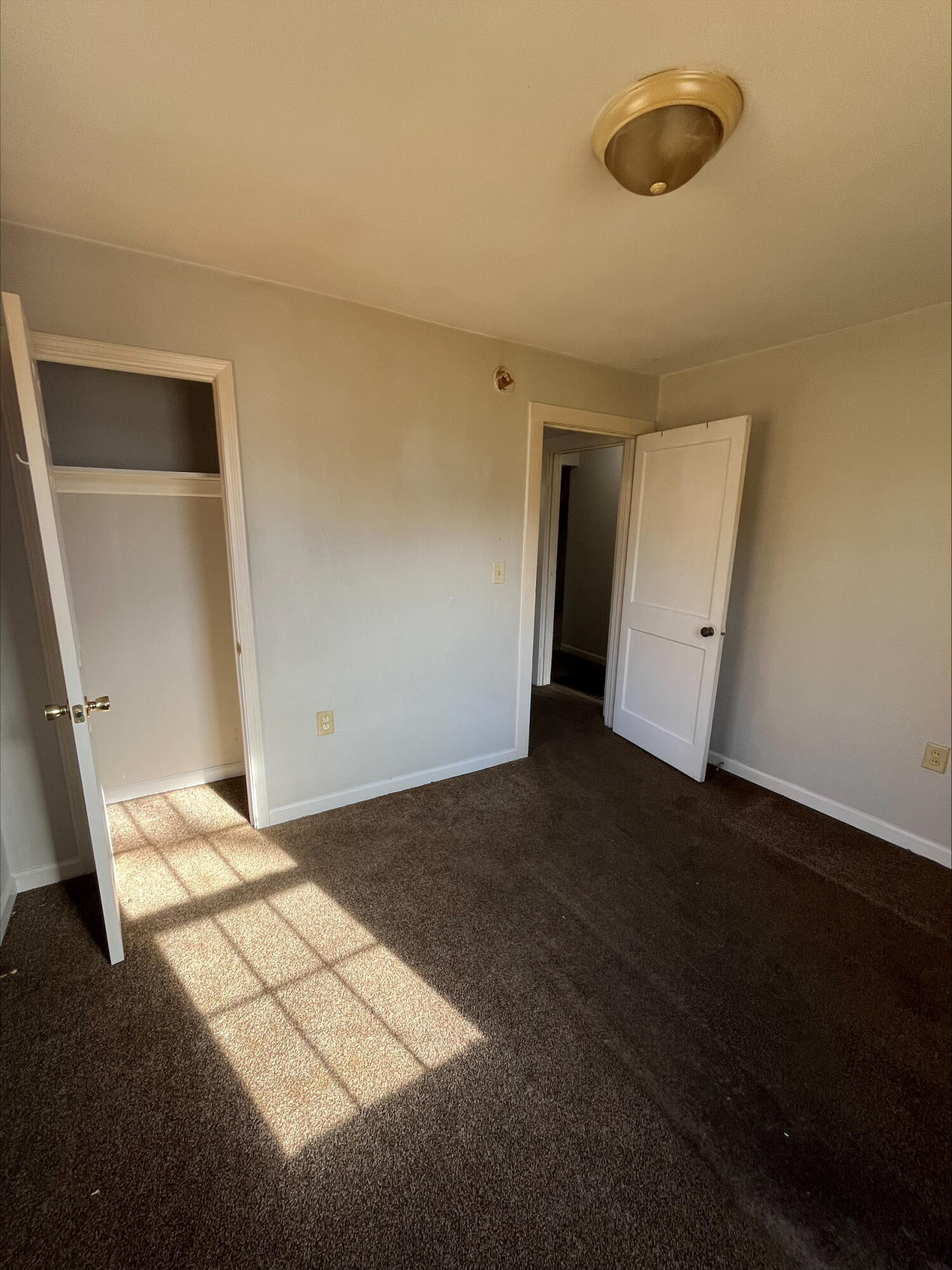 4529 Old Mountain Road Northeast Roanoke, VA 24019 - Photo 6 of 18 a view of an empty room