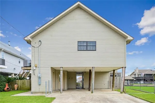 $259,900 | 4917 Lisa Ann Drive, Barataria, LA 70036