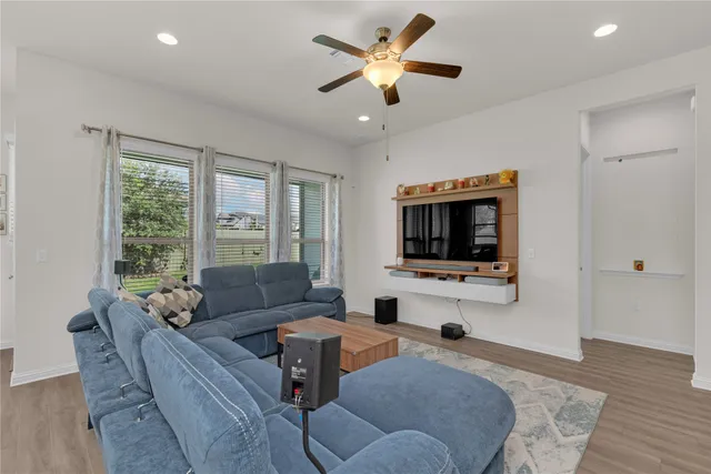 $2,600 | 10024 Dalliance Lane, Manor, TX 78653