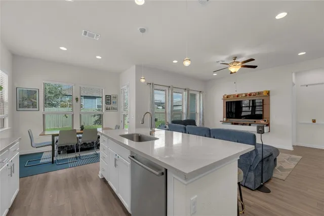 $2,700 | 10024 Dalliance Lane, Manor, TX 78653