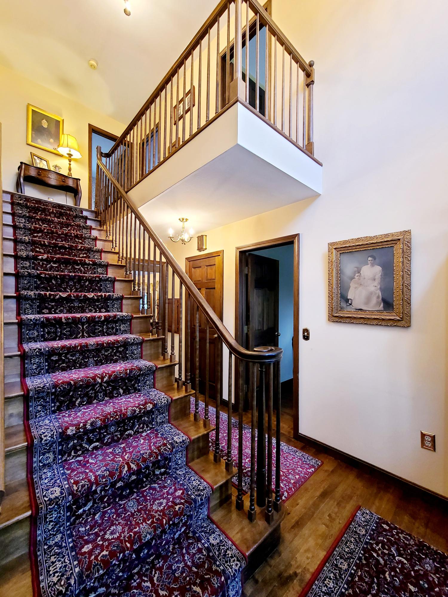 30 Silver Ridge Road Bangor, ME 04401 - Photo 16 of 102 Staircase