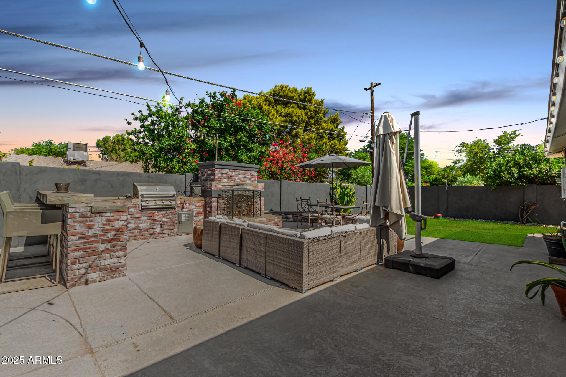 3809 North 35th Street Phoenix, AZ 85018 - Photo 42 of 43 a view of a terrace with chairs
