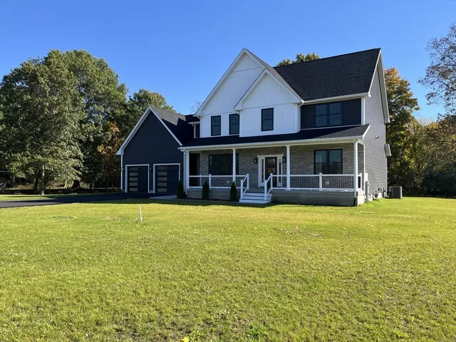 $949,900 | 2 Happy Acres Lane, East Longmeadow, MA 01028