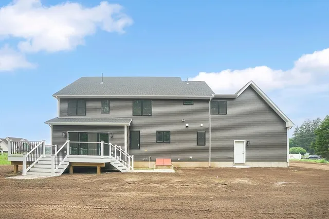 $949,900 | 2 Happy Acres Lane, East Longmeadow, MA 01028