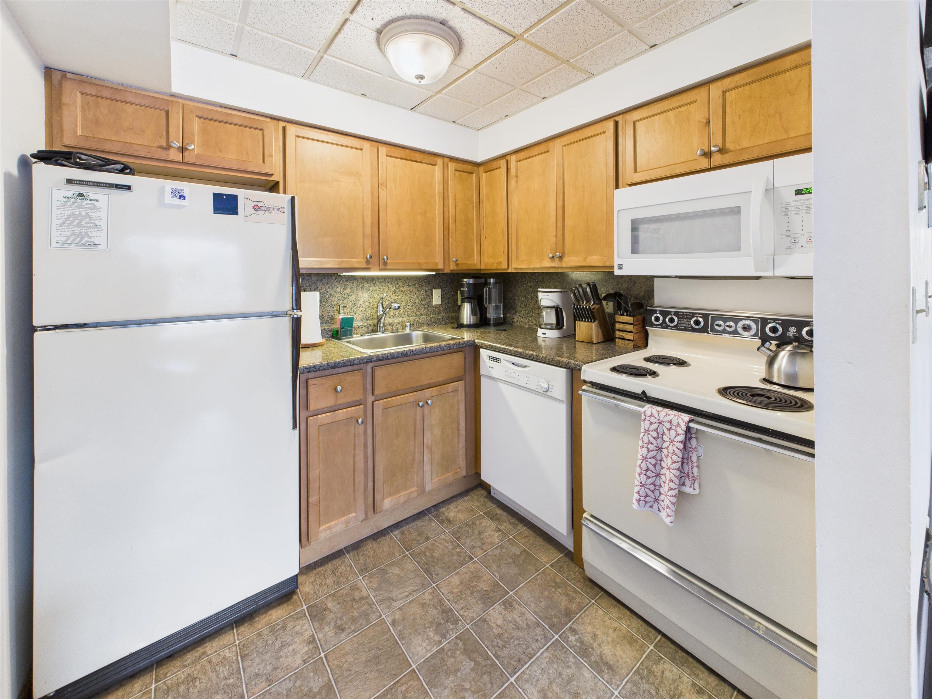 135 East Mountain Road, Unit 1F6 Killington, VT 05751 - Photo 7 of 30