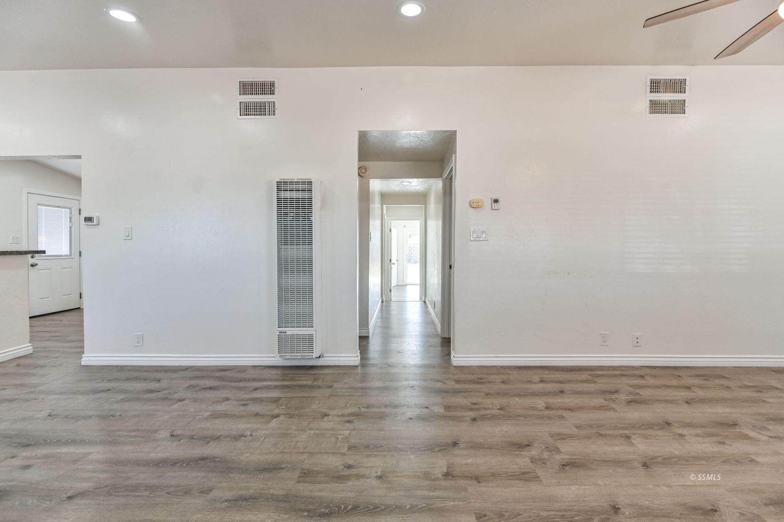 305 North Florence Street Ridgecrest, CA 93555 - Photo 12 of 30