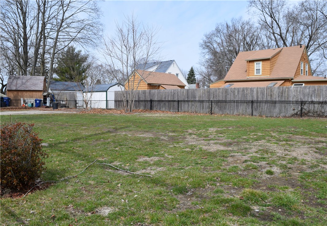 319 Post Road Warwick, RI 02888 - Photo 3 of 19 Gallery Image 3