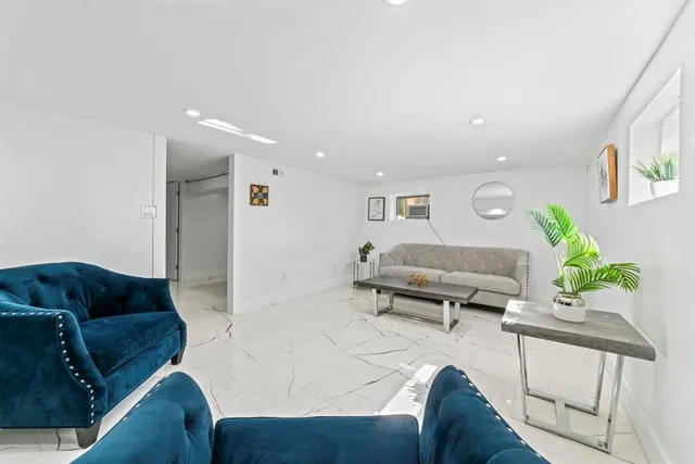 $599,000 | 1215 Northeast 200th Street, Miami, FL 33179