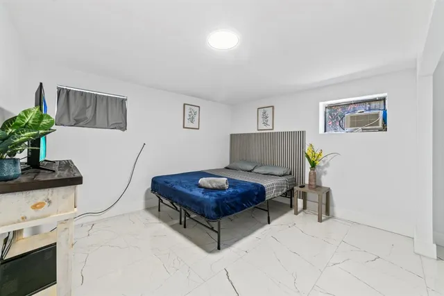 $599,000 | 1215 Northeast 200th Street, Miami, FL 33179