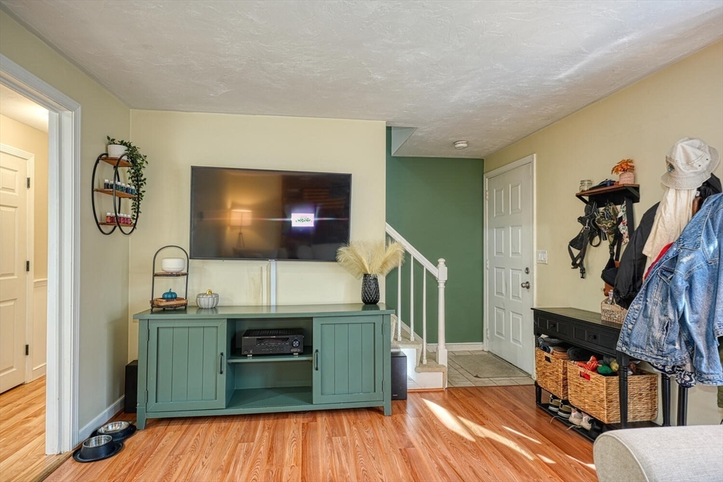 170 Cowell Road, Unit 170 Wrentham, MA 02093 - Photo 4 of 23