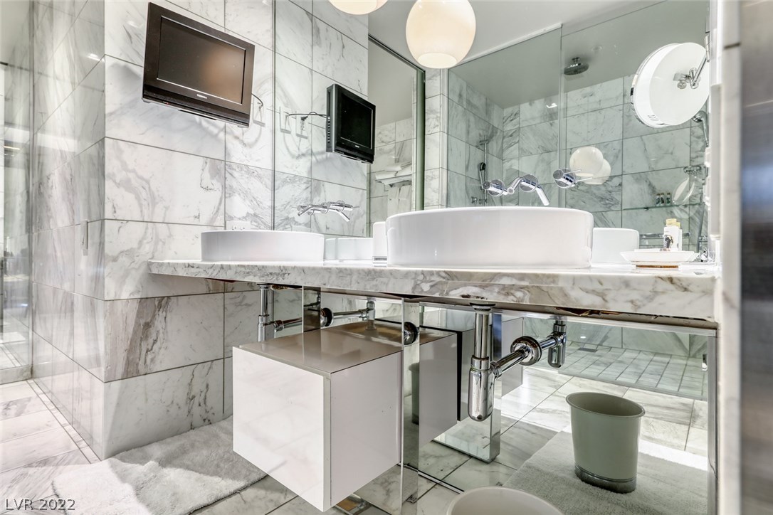 4381 West Flamingo Road, Unit 17301 Las Vegas, NV 89103 - Photo 15 of 35