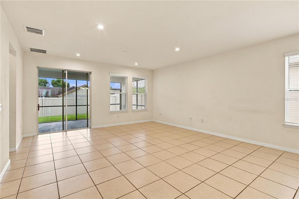 2500 Avian Loop Kissimmee, FL 34741 - Photo 13 of 39 Gallery Image 13