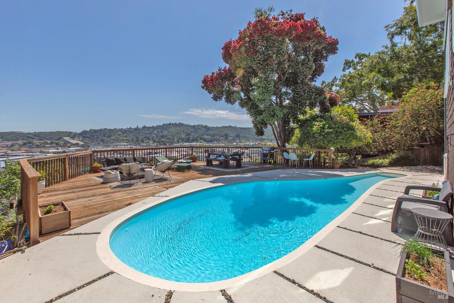 32 Alta Vista Way San Rafael, CA 94901 - Photo 1 of 48
