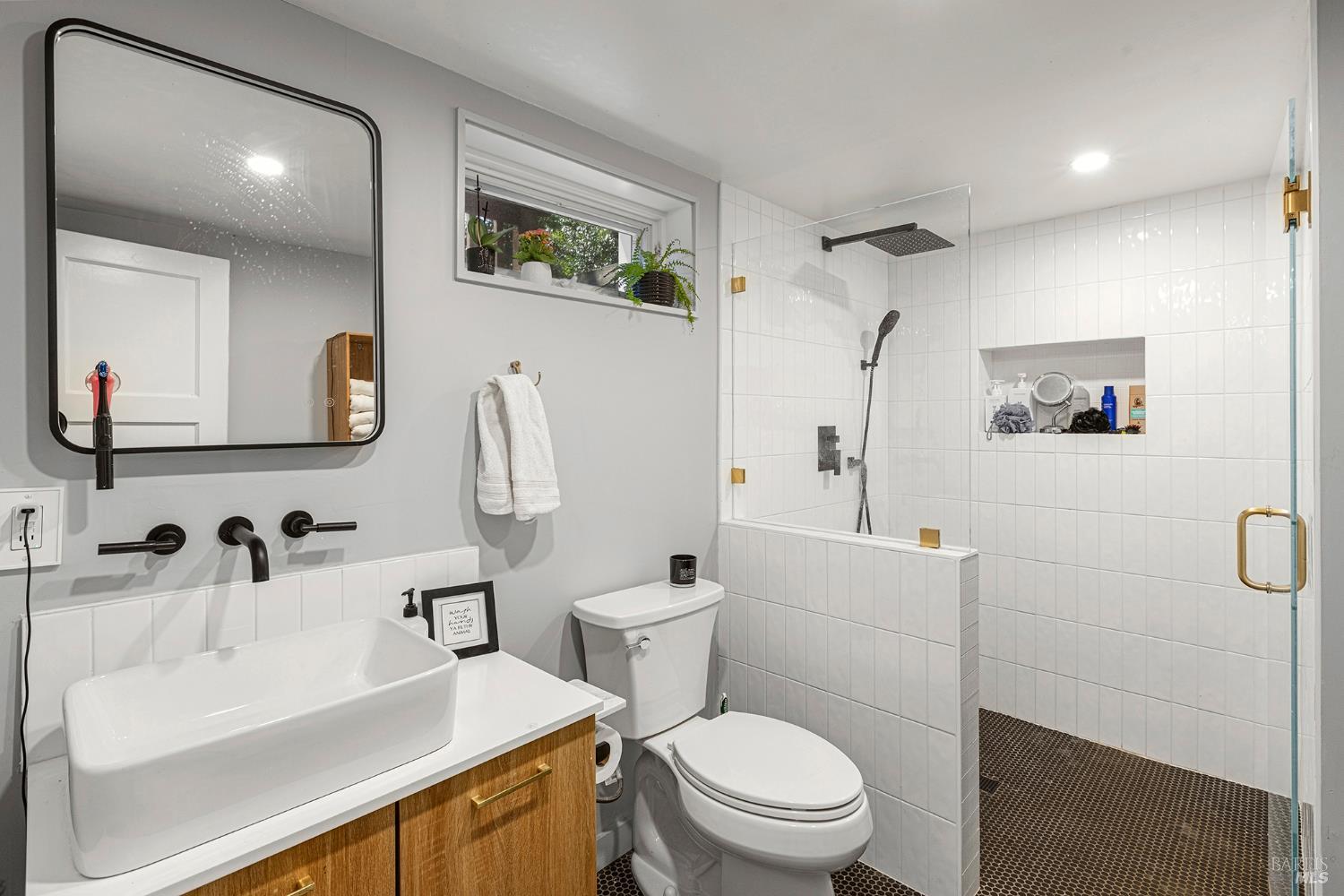 32 Alta Vista Way San Rafael, CA 94901 - Photo 20 of 48