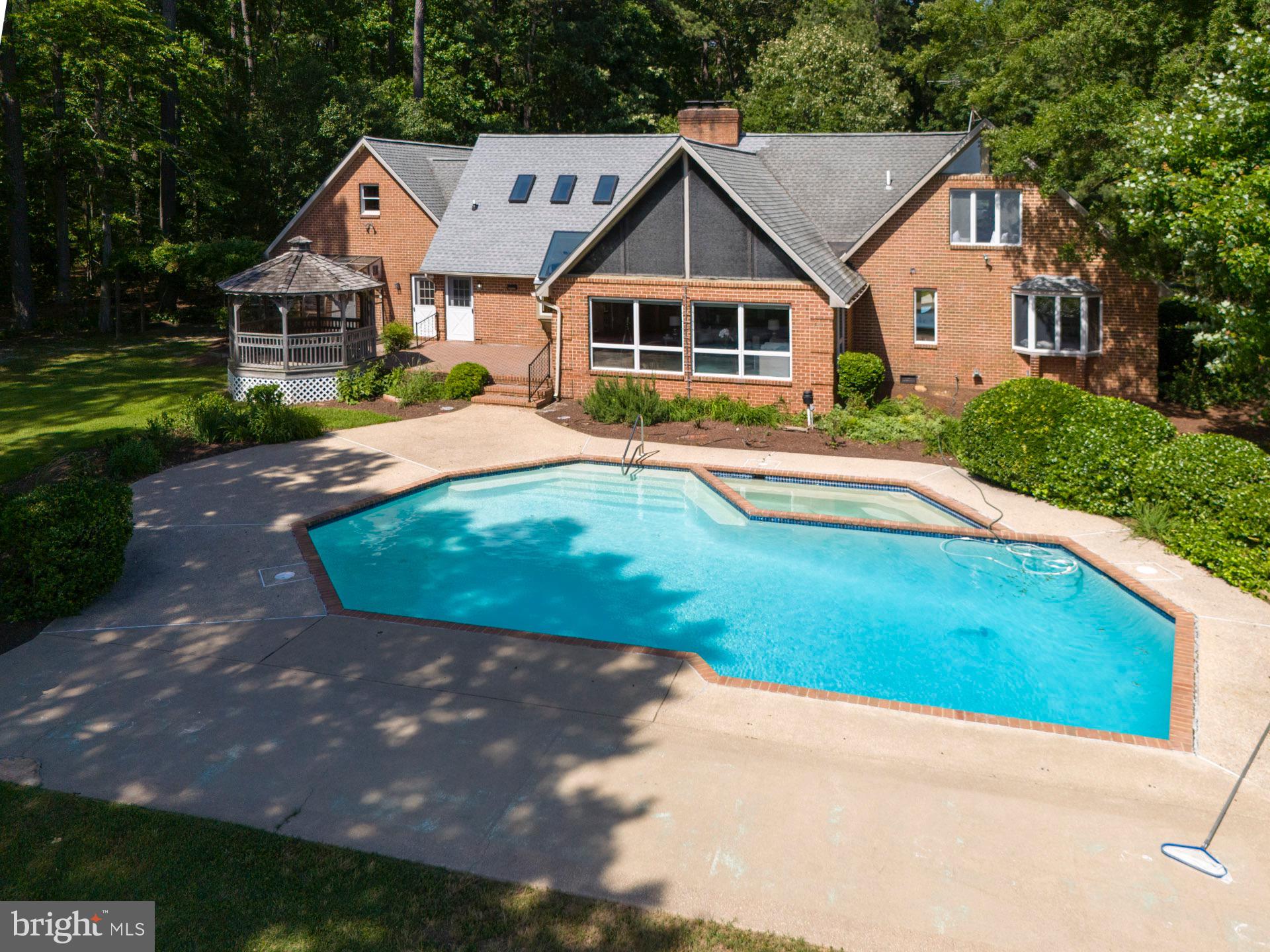 24190 Deep Neck Road Royal Oak, MD 21662 - Photo 11 of 48 Gallery Image 11