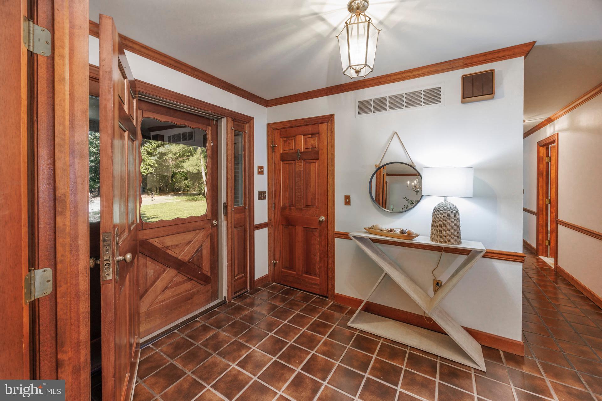 24190 Deep Neck Road Royal Oak, MD 21662 - Photo 17 of 48 Foyer