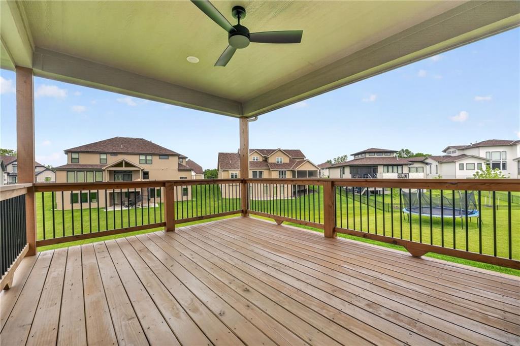 4867 Northwest Vicolo Dellamore Way Riverside, MO 64150 - Photo 46 of 49
