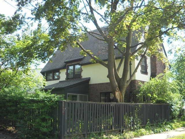1390 Bedford Road Grosse Pointe, MI 48230 - Photo 17 of 19 DSCN9550