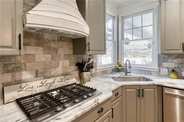 $680,000 | 998 Poplar Mill Court Northeast, Buford, GA 30518