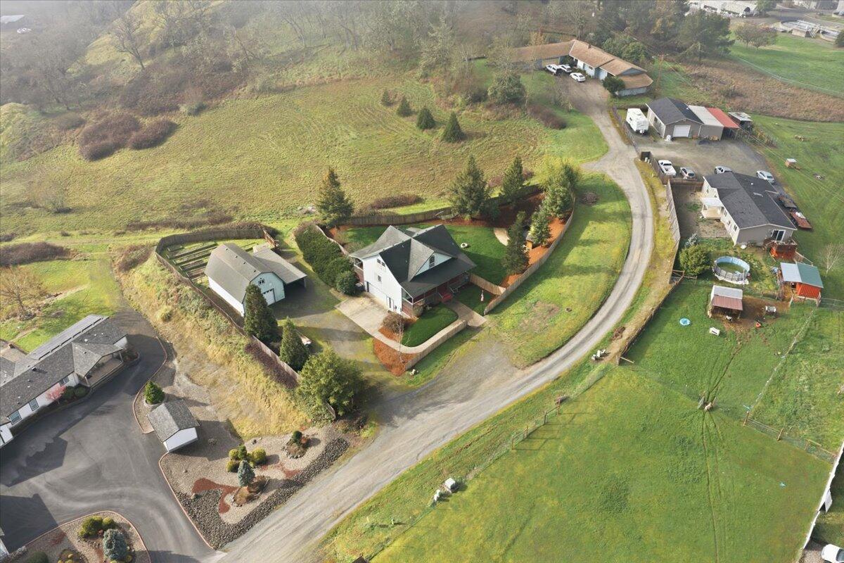 176 Nehalem Loop Roseburg, OR 97471 - Photo 41 of 42 41-DJI_20260206103303_0135_D