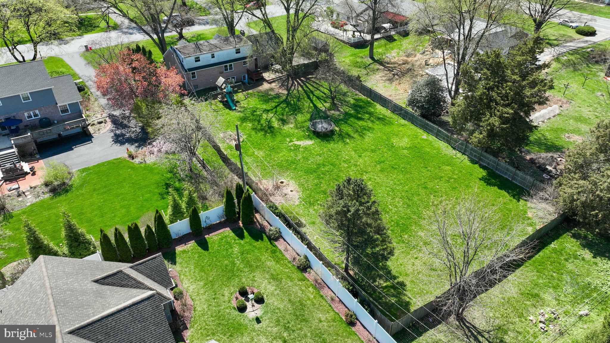 2033 Robindale Avenue Lancaster, PA 17601 - Photo 39 of 47 a view of a garden with plants