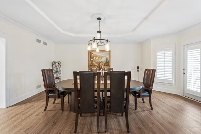 $2,349,000 | 10 Old Hart Road, Barrington Hills, IL 60010