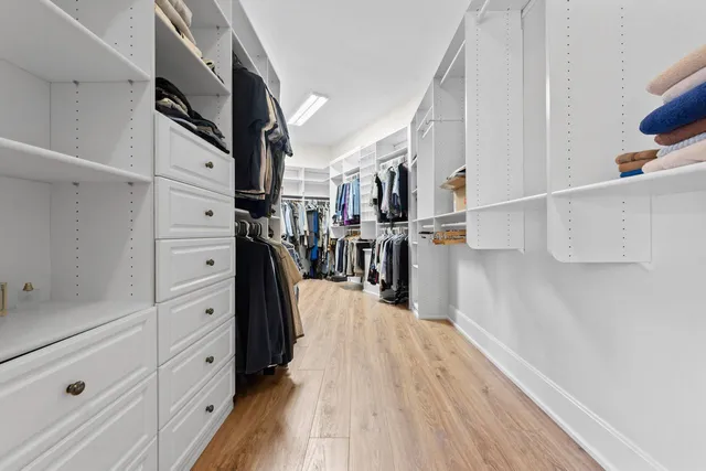 $2,349,000 | 10 Old Hart Road, Barrington Hills, IL 60010