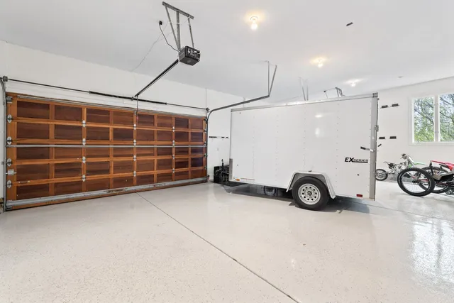 $2,349,000 | 10 Old Hart Road, Barrington Hills, IL 60010