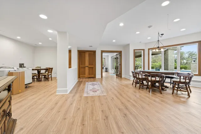 $2,349,000 | 10 Old Hart Road, Barrington Hills, IL 60010