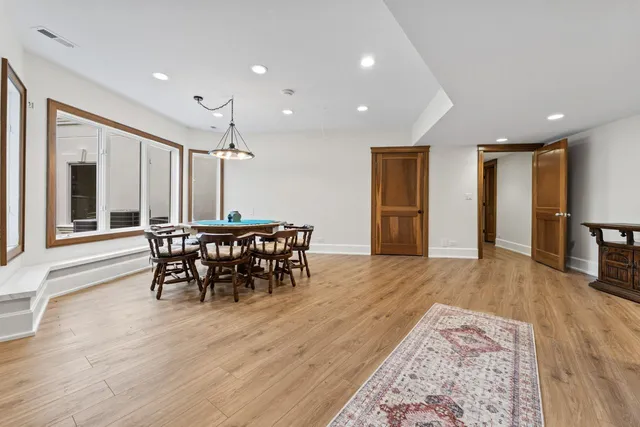 $2,349,000 | 10 Old Hart Road, Barrington Hills, IL 60010