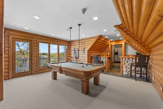 $2,349,000 | 10 Old Hart Road, Barrington Hills, IL 60010