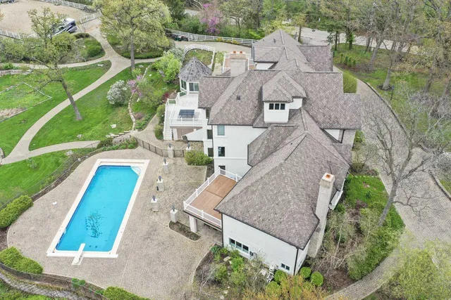 $2,349,000 | 10 Old Hart Road, Barrington Hills, IL 60010