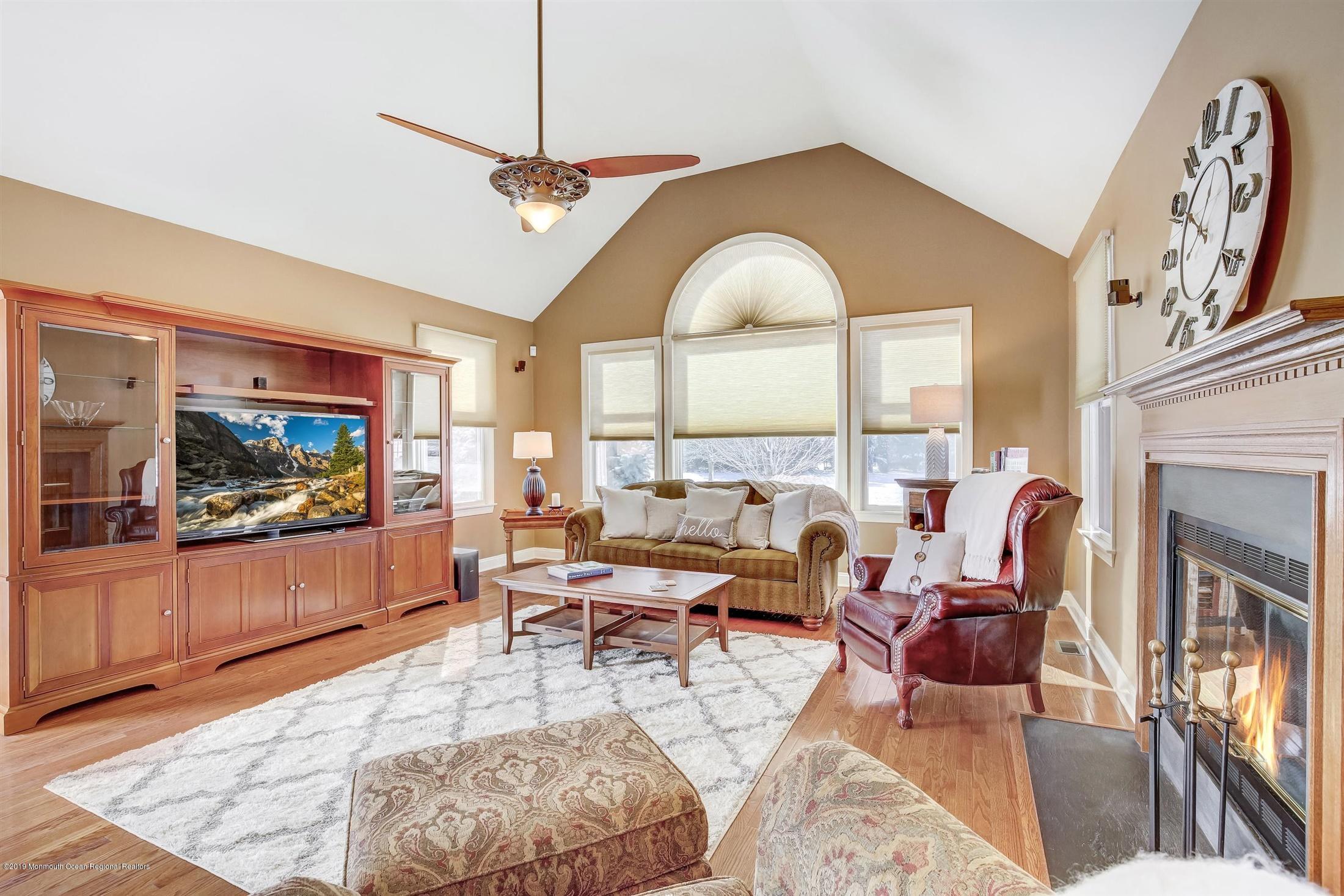 20 Trinity Place Freehold, NJ 07728 - Photo 18 of 51 28-Family Room