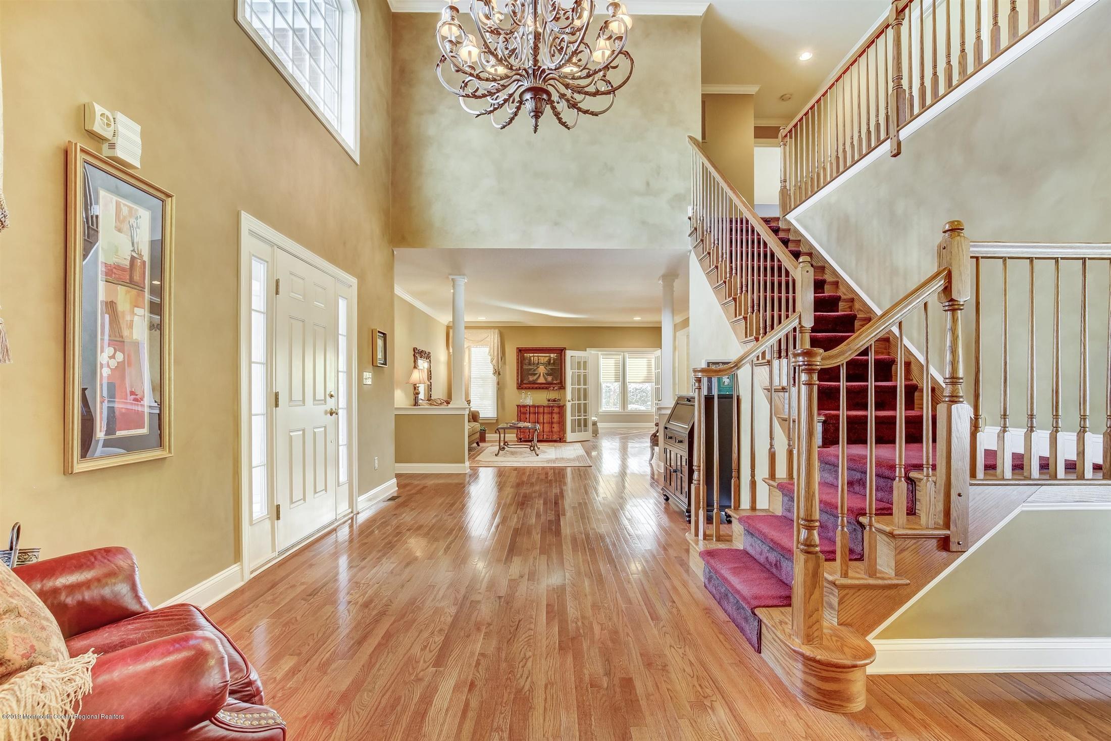 20 Trinity Place Freehold, NJ 07728 - Photo 4 of 51 12-Foyer