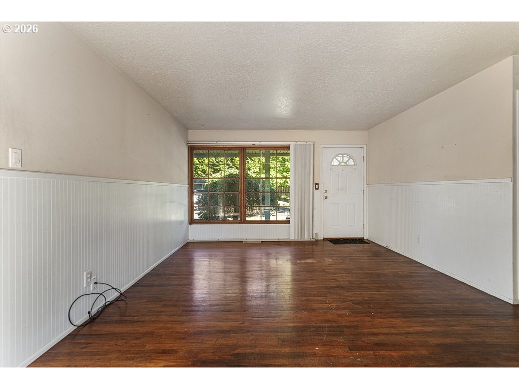 3301 Southeast 175th Place Portland, OR 97236 - Photo 10 of 34