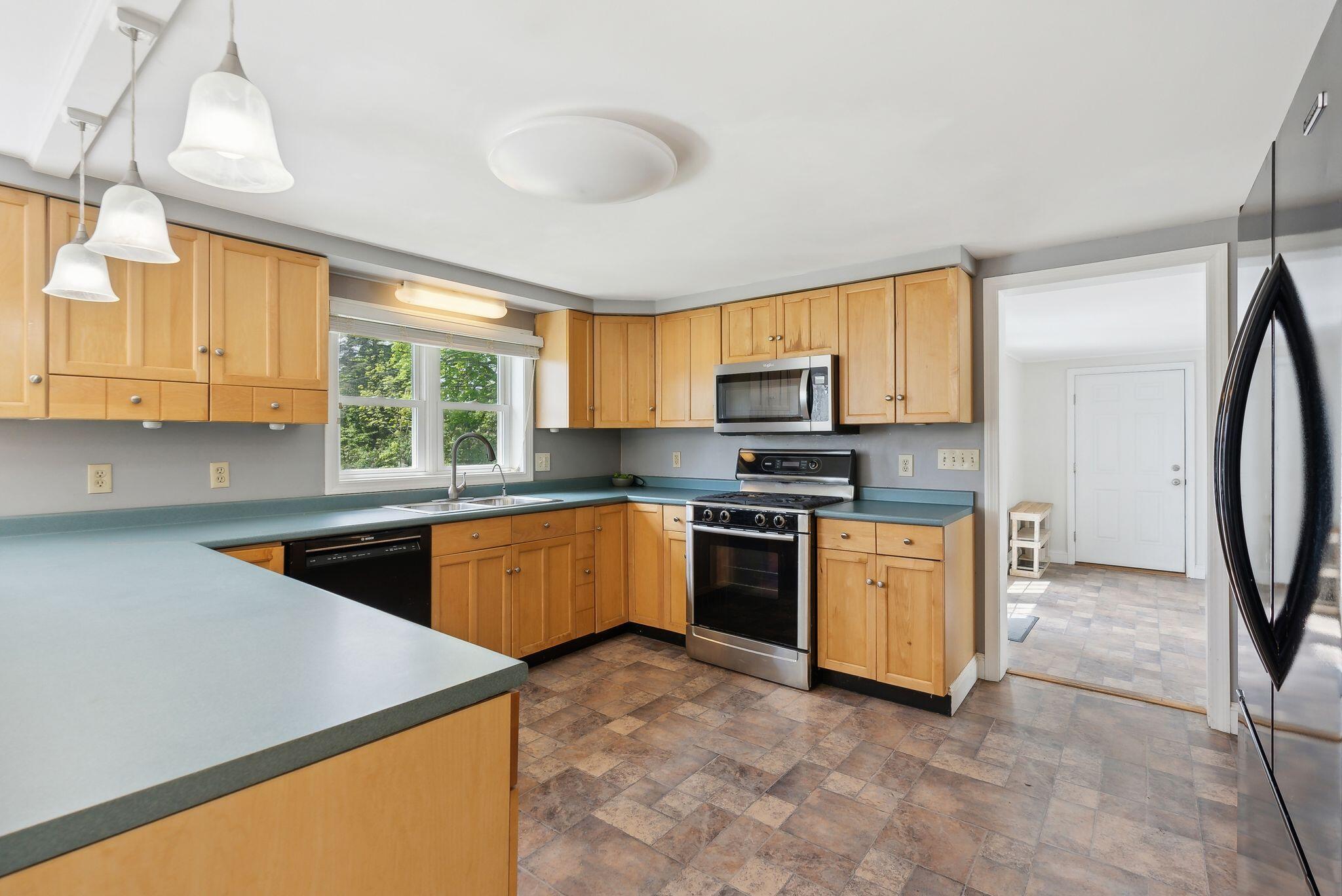 533 Hill Road Dayton, ME 04005 - Photo 10 of 41 23_DSC01049