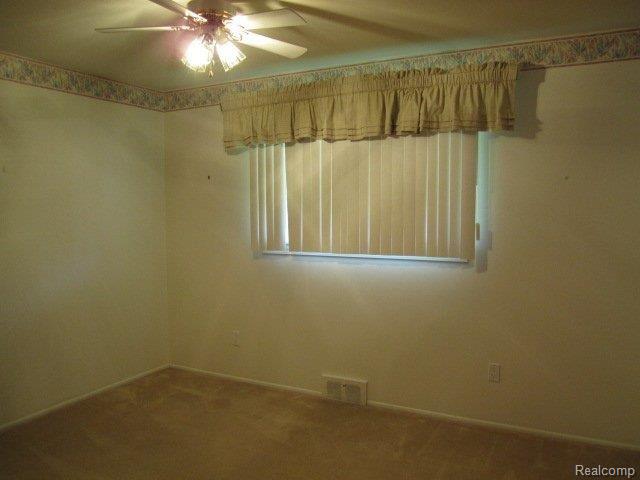 35030 Bobcean Road Clinton Township, MI 48035 - Photo 20 of 24 35030 Bobcean 027