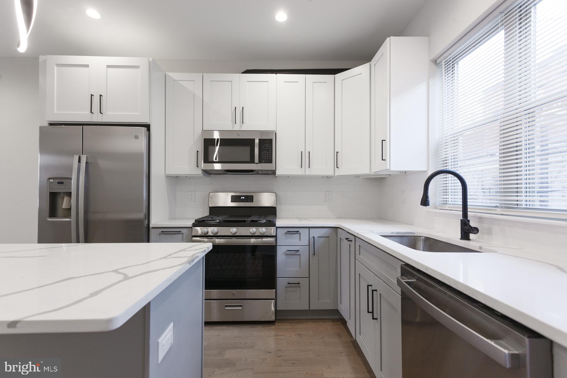 5126 Malcolm Street Philadelphia, PA 19143 - Photo 3 of 20