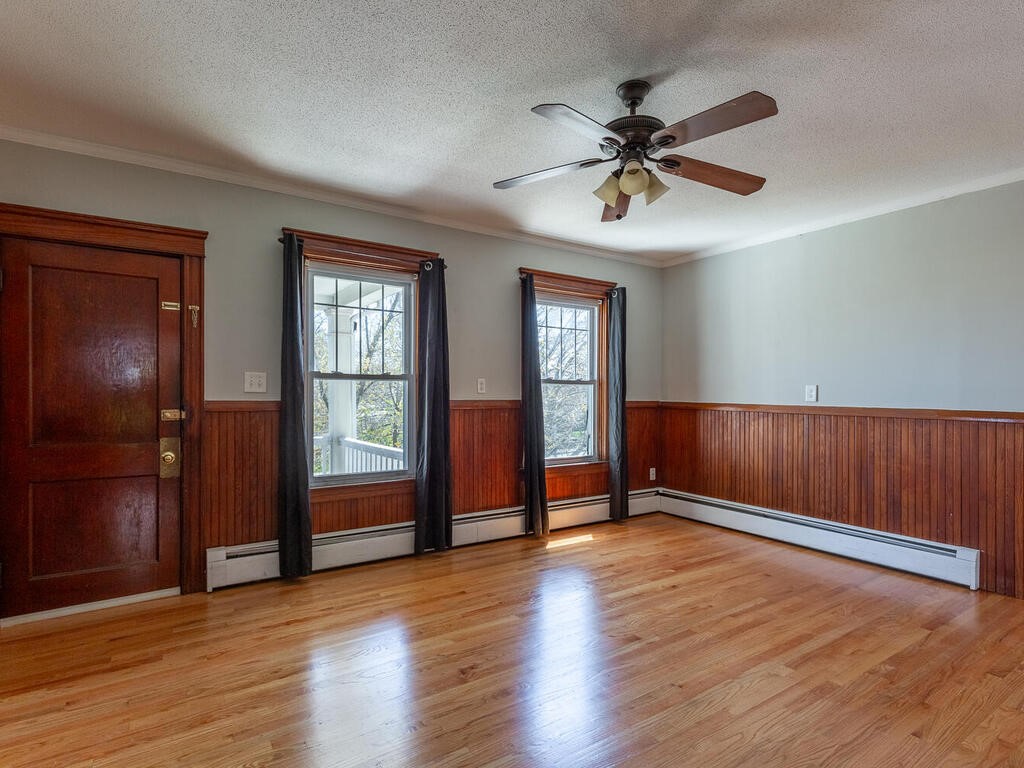 401 Old River Road Lincoln, RI 02838 - Photo 30 of 50 Second floor main room