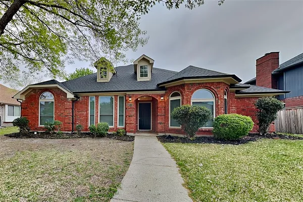 $2,325 | 6913 Brandford Road, Rowlett, TX 75089