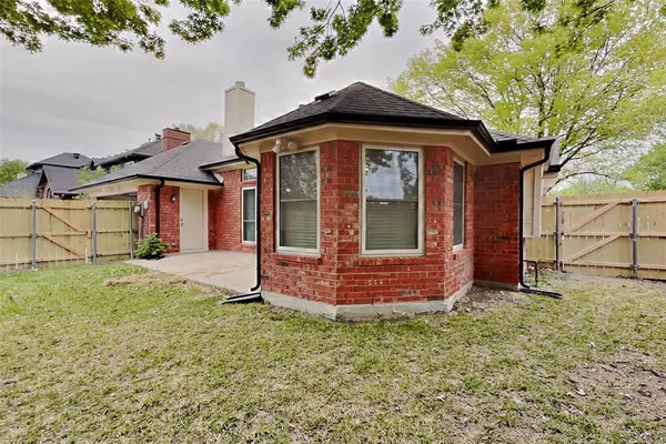 $2,325 | 6913 Brandford Road, Rowlett, TX 75089
