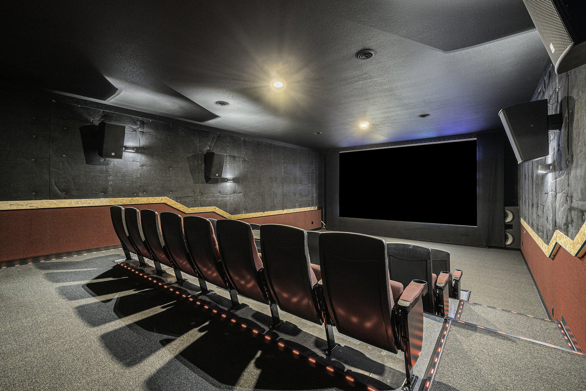 5859 Potter Road Onekama, MI 49675 - Photo 46 of 85 16ft wide X 9 ft tall screen