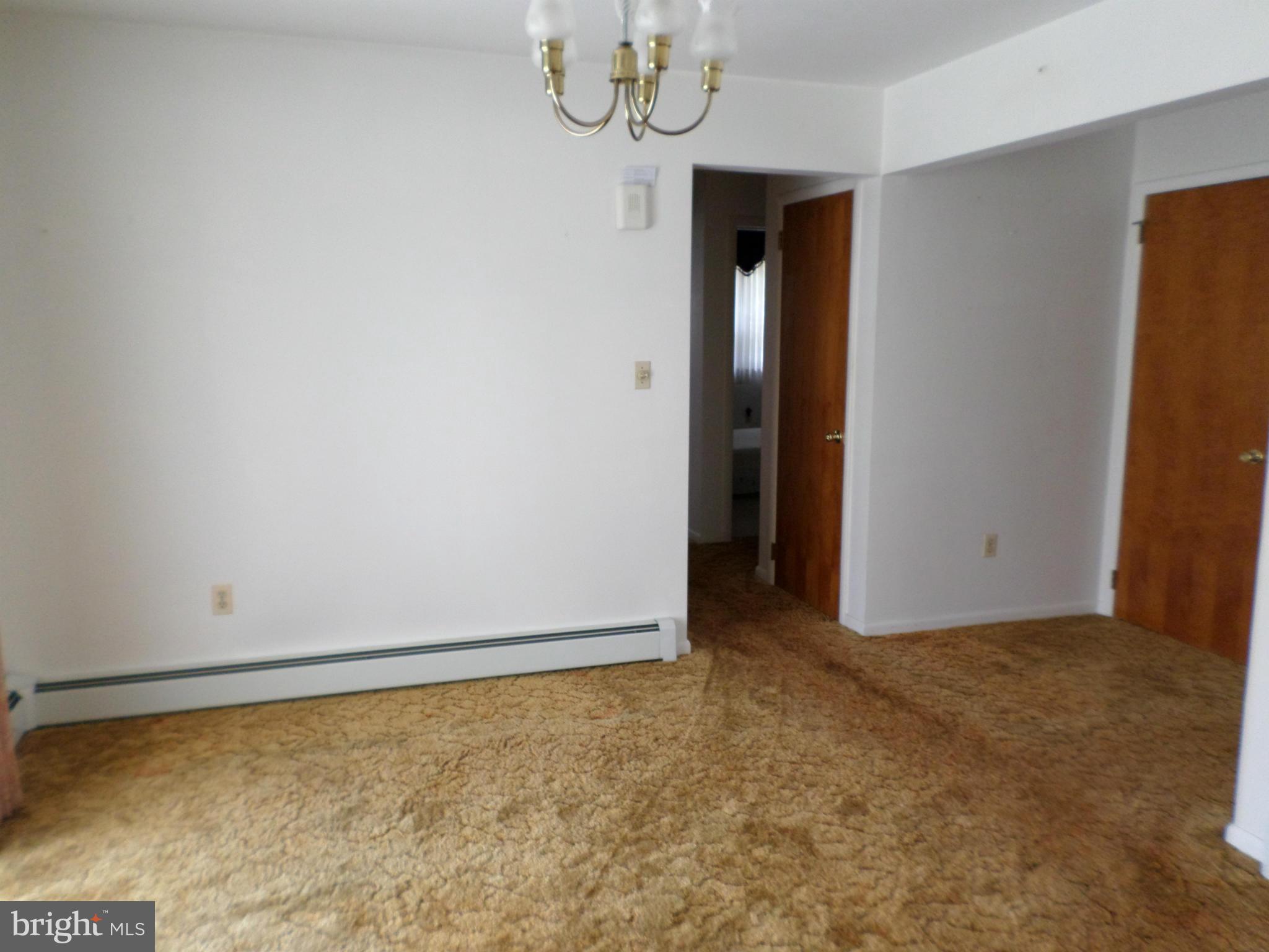 607 Nursery Road Westminster, MD 21157 - Photo 4 of 24 Dining Room
